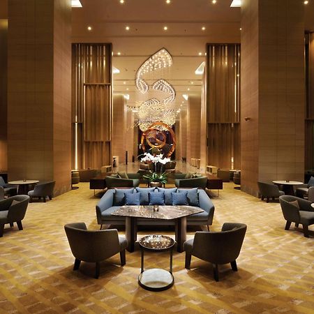 Doubletree By Hilton Shah Alam I-City Buitenkant foto The lobby of the hotel