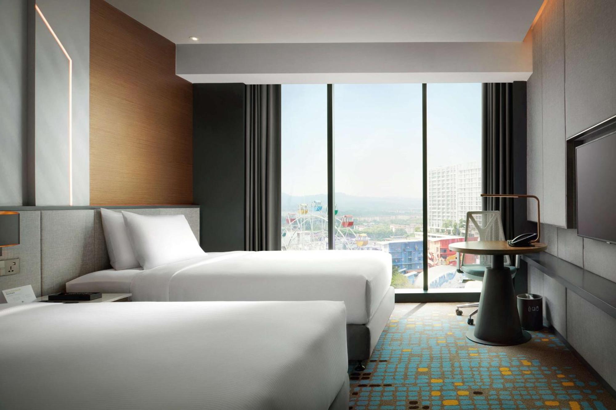 Doubletree By Hilton Shah Alam I-City Buitenkant foto Deluxe Room