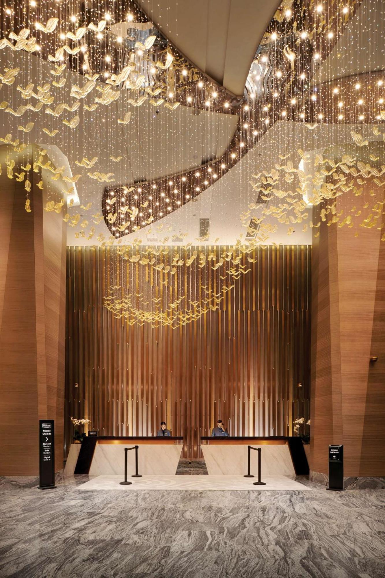 Doubletree By Hilton Shah Alam I-City Buitenkant foto The lobby of the Ritz-Carlton, Seoul