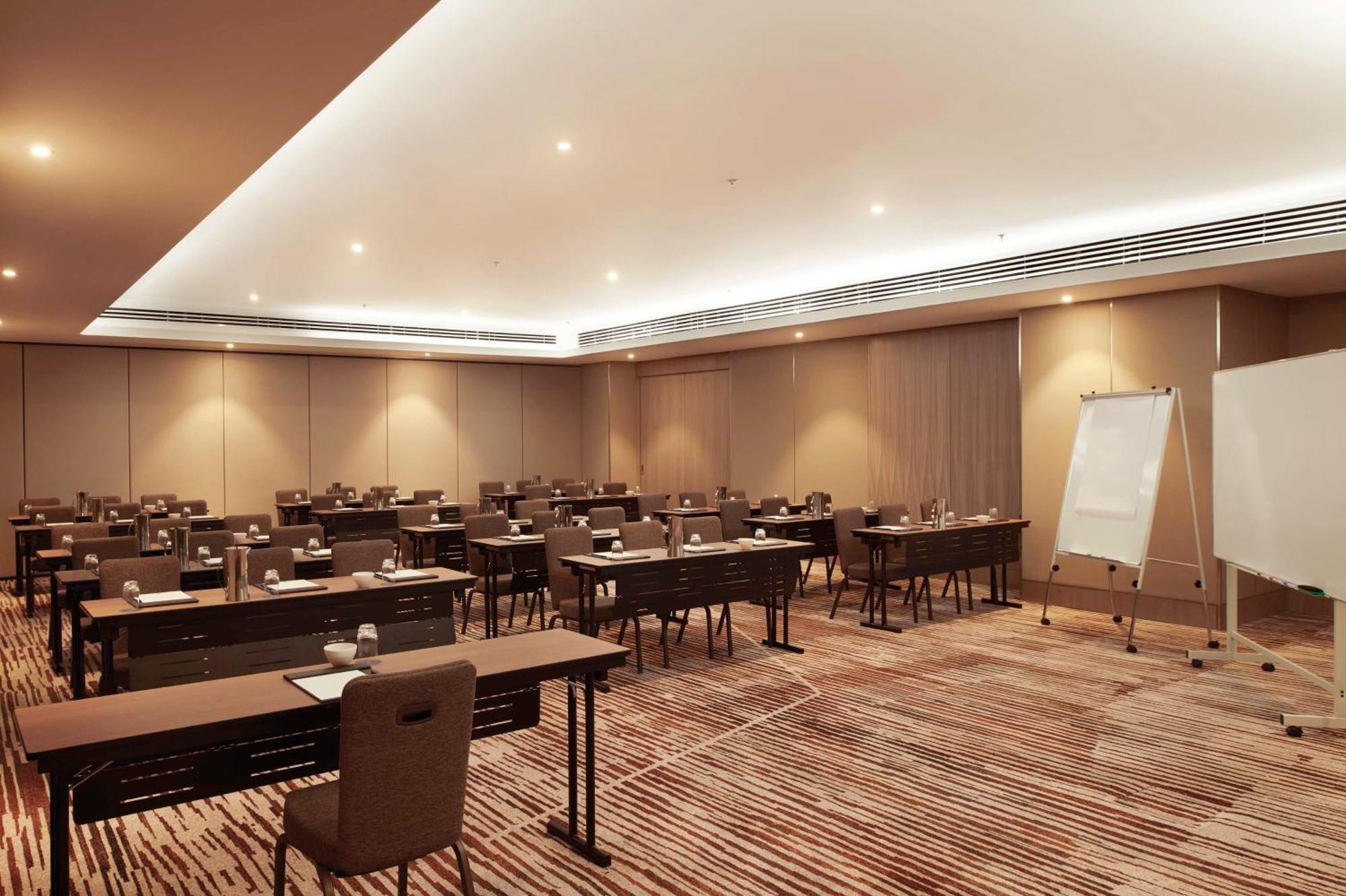Doubletree By Hilton Shah Alam I-City Buitenkant foto Meeting room