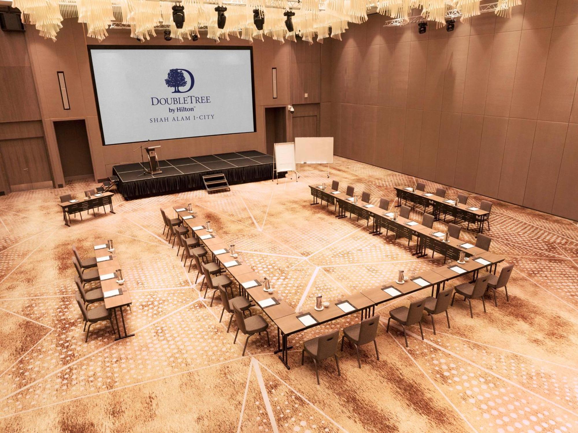 Doubletree By Hilton Shah Alam I-City Buitenkant foto The Grand Ballroom